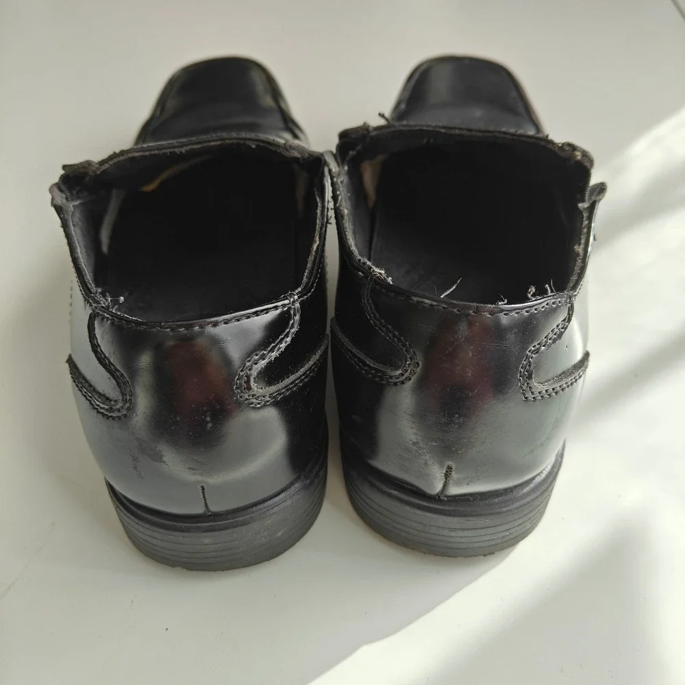 Claiborne Mens Slip On Loafers Dress Shoes Black Polished Leather Square Toe 8.5